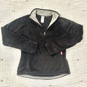 The North Face 1/4 zip pullover